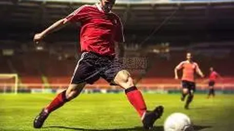 周琦旧主对决大放异彩，15分9板正负值亮眼，赵睿8分钟战8分高效发挥