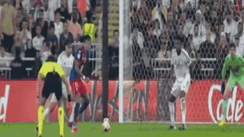 老鹰七星闪耀，战胜雄鹿奏凯歌